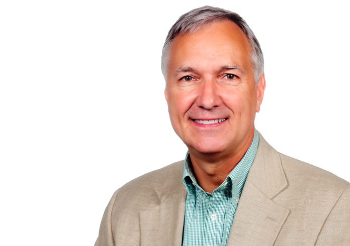 Art Fromm discusses his SEAMless Sales process, which aligns pre-sales personnel with sales teams by breaking down silos, establishing clear communication, and focusing relentlessly on client success from the first interaction.