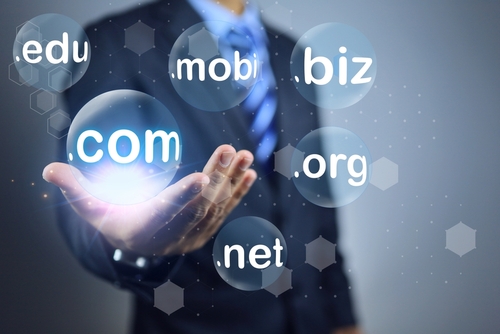 Choosing Domain Extension in 2025: Old Favorites vs. Tracking Trends