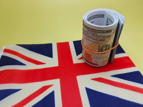 Why Sellers Should Adopt British Sales Strategy